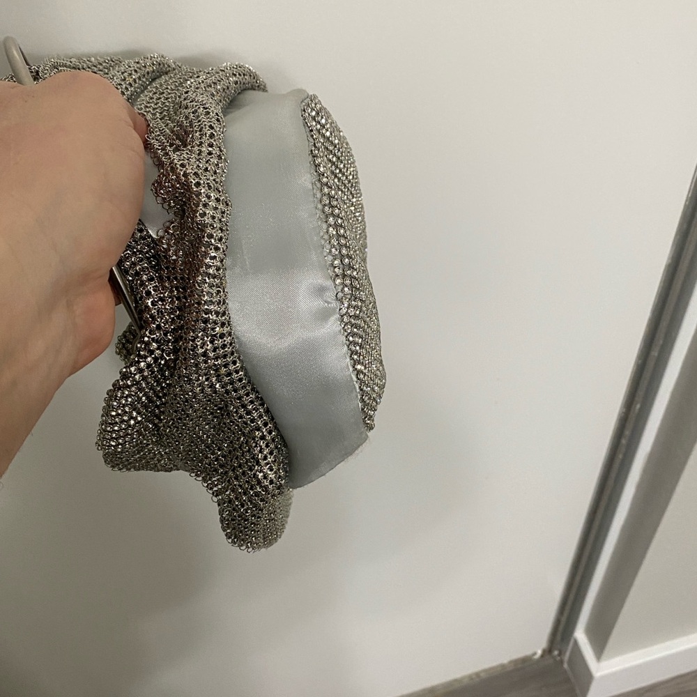 Whiting & Davis Solier Ruffle Bucket Bag - Picture 5 of 12